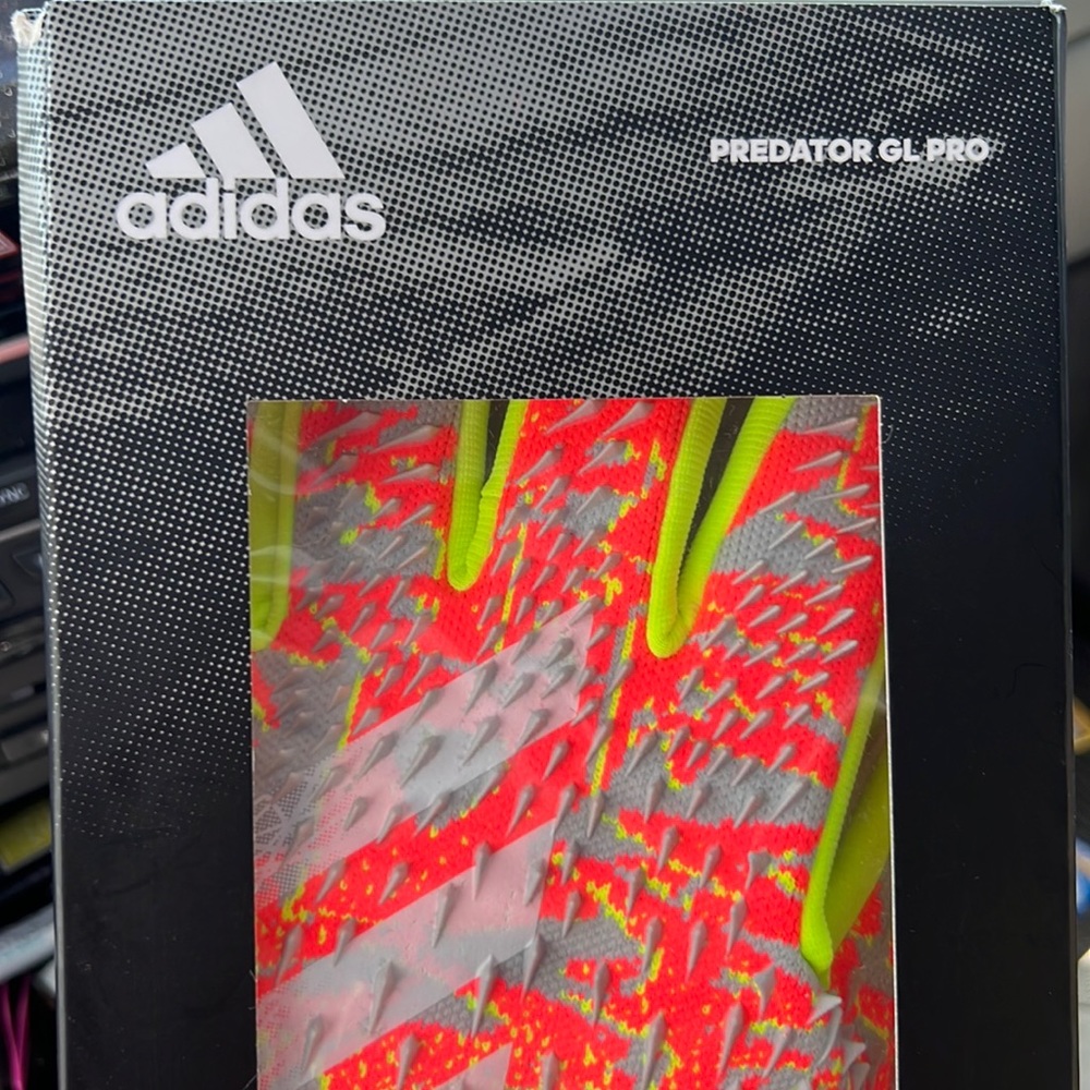 Adidas predator GL pro goalie gloves